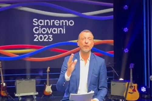 Sanremo Giovani, Amadeus annuncia i finalisti. Da Tancredi ai Santi Francesi: i nomi