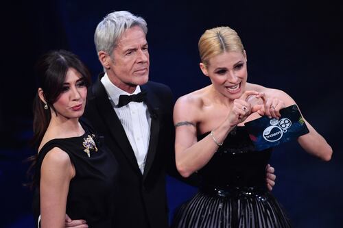Morticia, Dracula e il Padrino. Per fortuna c'è Michelle