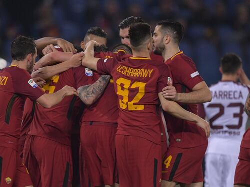 Il Torino dura un tempo poi la Roma dilaga 3-0 con dedica ad Astori