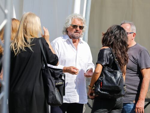 Furbata Grillo: "No voto agli anziani" Il motivo? Il M5s crolla tra gli over 65