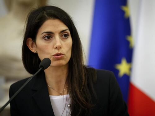 Indagato Frongia. Virginia senza più amici