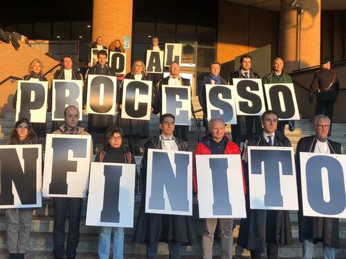 Flash mob contro la riforma della prescrizione