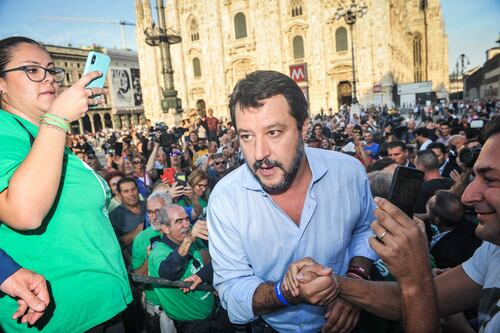 In marcia con Salvini contro il governo