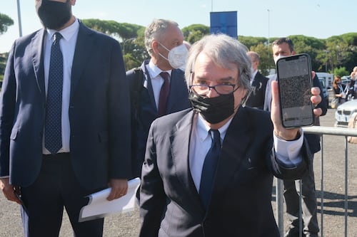 Smart working, tutti gli statali in ufficio dal 15 ottobre: Draghi firma il dpcm