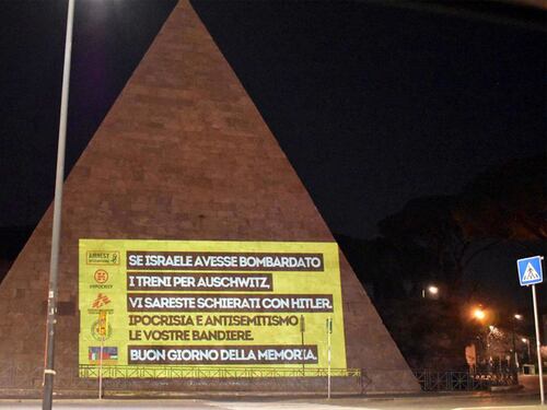 Giorno della memoria, "ricordate Auschwitz ma applaudite Hamas": proteste per l'antisemitismo a sinistra