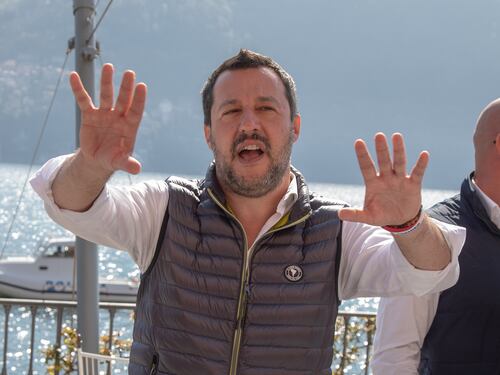 Ius soli, Salvini irremovibile: "Non è un biglietto per il luna park"