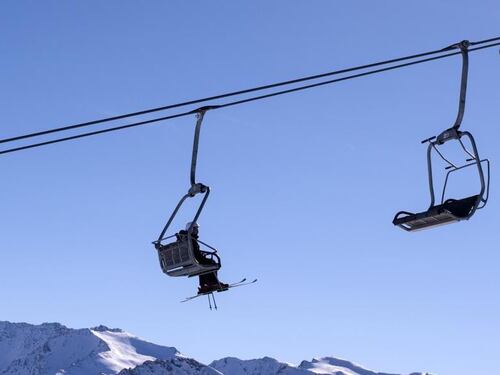 Domani riaprono le piste da sci, anzi no. Ora Speranza pensa al dietrofront