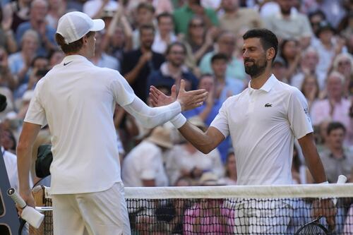 Sinner, Djokovic non molla sul caso doping: “È una nuvola che lo seguirà”
