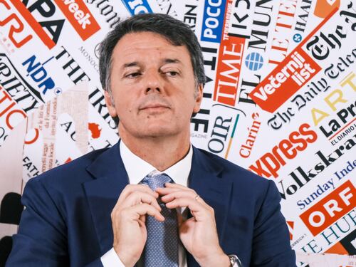 Riparte l’assalto a Renzi: la Procura ha chiesto di acquisire mail e chat