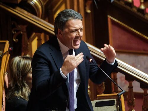 18app, Renzi prepara la battaglia: “Pronti all’ostruzionismo, follia la cancellazione”