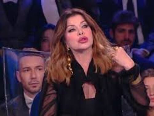 Alba Parietti furiosa con Corona: Fogli umiliato in diretta