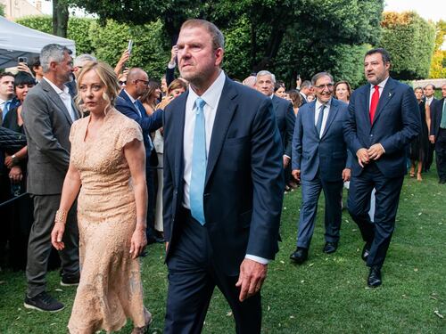 Meloni, le lodi dell’ambasciatore Usa in Italia: “Leader forte, un grande vantaggio per il Paese”