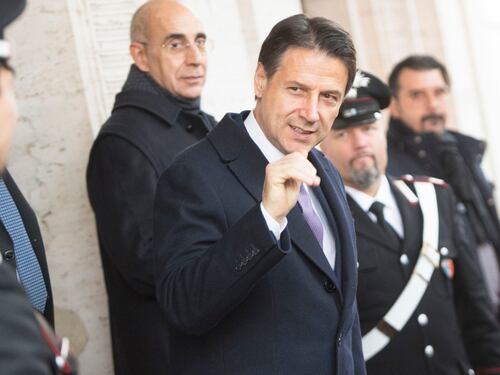 Scontro sul Salva-Stati. Conte riferirà in Senato il 10 dicembre. Lega e FdI: "Troppo tardi"