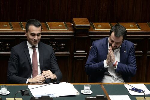 Salvini e Di Maio litigano pure sul deficit. E lo spread schizza e sfiora i 290