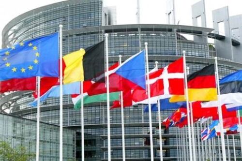 Solo un italiano su due vuole restare nell'Ue