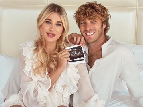 Clizia Incorvaia è incinta: dopo l'amore al Grande Fratello Vip ora Paolo Ciavarro diventerà papà