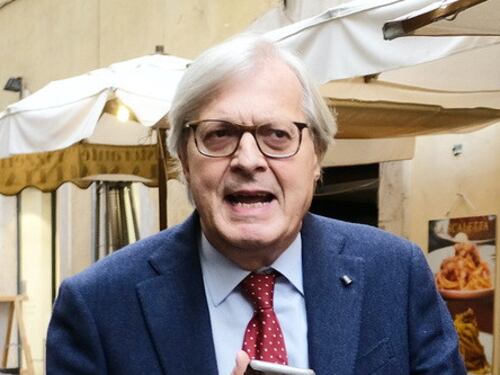 Vittorio Sgarbi controcorrente: Trump è la vittima, ecco il vero attentato alla democrazia