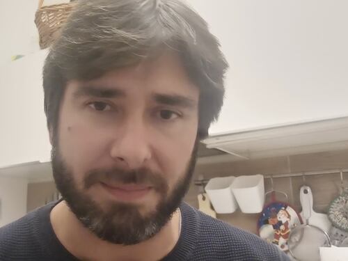 Di Battista ai M5s: non mi paragonate a Renzi. Voci clamorose, nuova forza politica? "Tratta con Idv"