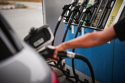 Bene il price cap Eni sui carburanti. Ma ora serve anche per luce e gas