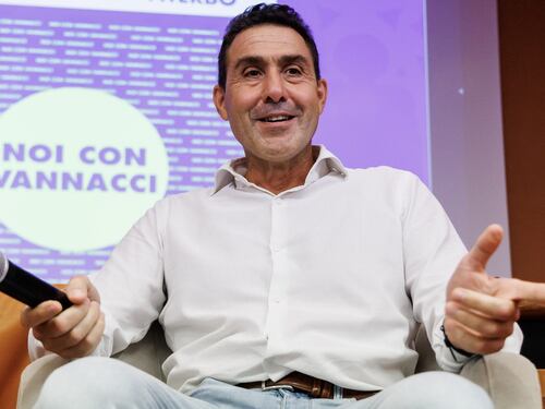 Vannacci scarica Amici del Nord Est: scoppia la guerra tra i movimenti