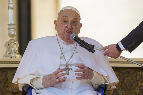 Papa Francesco avrà una sola bara: così cambiano i funerali. Inizia la Sede Vacante