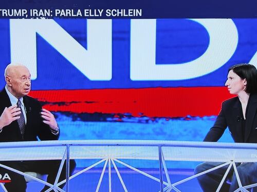 In Onda, Mieli fulmina Schlein: "Se fate la sceneggiata...". Cosa risponde