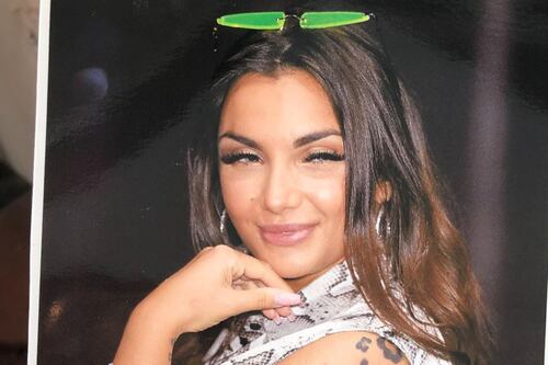 Elettra Lamborghini su di giri: "Come una vacca da monta". Scatenata sui social