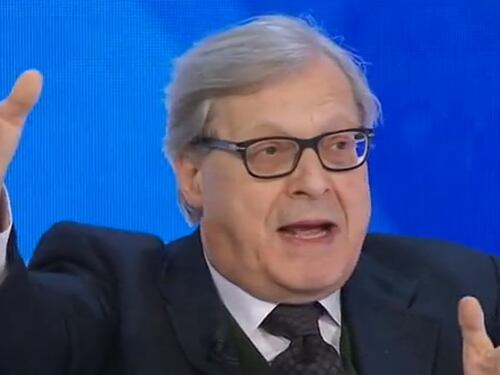 Sgarbi all'assalto: "I migranti? Il Papa li ospiti in Vaticano"