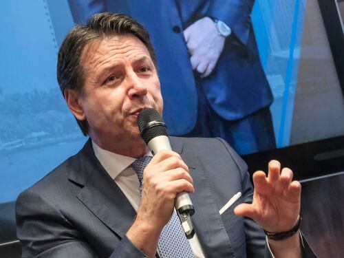 Sondaggio La7, Conte rischia di portare il M5S alla scomparsa