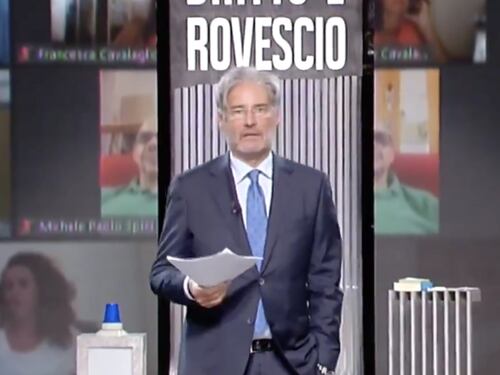Dritto e Rovescio, così Paolo Del Debbio massacra Beppe Grillo: poveraccio senza co***oni