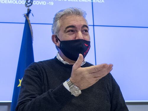 Troppi segreti sul vaccino Covid. Ecco perché vogliono renderlo obbligatorio