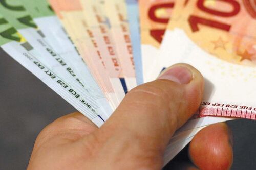 Tetto al contante in Europa fino a 10mila euro: la Ue zittisce la sinistra