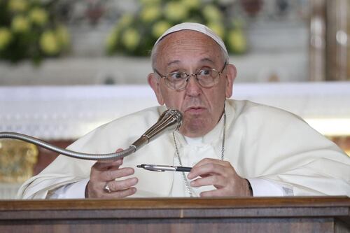 Aria di scandali, il Papa corre ai ripari