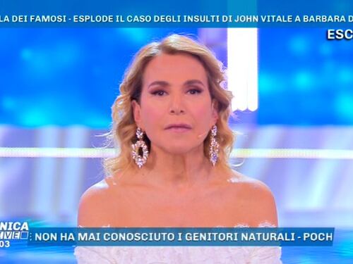 Barbara d'Urso sotterra John Vitale: sotto ho 800 palle...