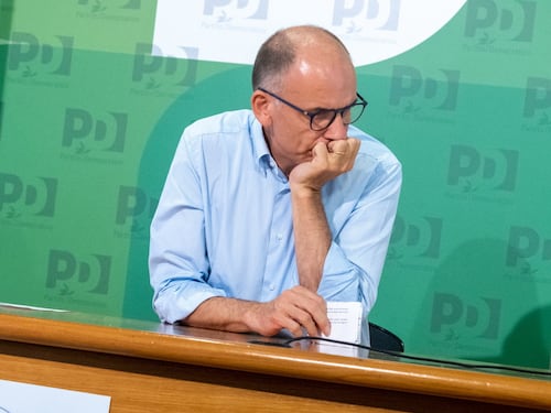 Elezioni 2022, nel Pd già vogliono fare la festa a Enrico Letta. Correnti scatenate: i nomi per la segreteria