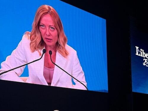 Meloni attacca la sinistra: "Referendum chiaro, avanti col nostro lavoro"