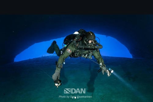 Maldive, così la grotta è diventata una trappola per i sub italiani: le foto