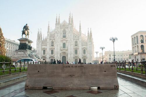 A Milano fumo vietato alle fermate di bus e tram
