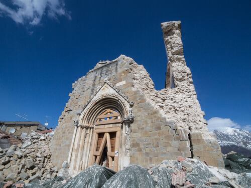 Dentro la zona rossa di Amatrice sette mesi dopo il terremoto