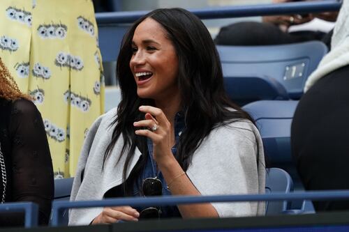 Meghan in jeans per vedere la Williams. Ma le porta sfortuna