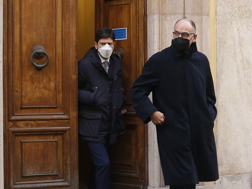 “Siamo in braghe di tela”. Tensione nel Pd dopo il vertice dei “tre tenori” Letta-Conte-Speranza