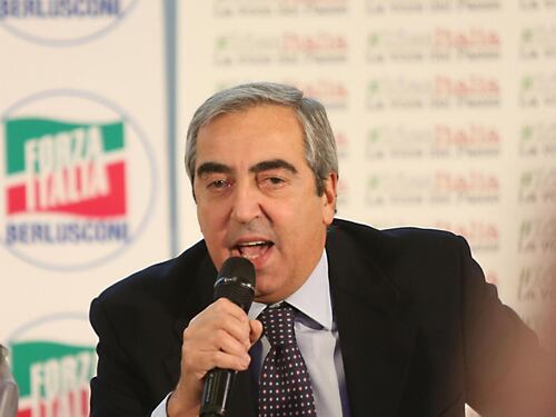 Regione, l’ultimo sondaggio non decide il candidato di centrodestra