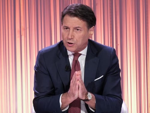 Conte "benefattore di ladri e truffatori", l'ira di FdI dopo l'attacco a Meloni