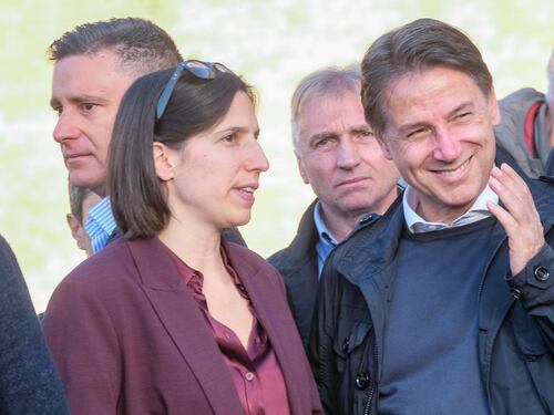 Sondaggio bomba: "Aggancio vicino". Conte-Schlein, terremoto a sinistra