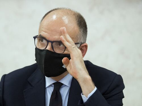 Il senatore dem si sfila dalla legge Zan, doccia fredda per Letta