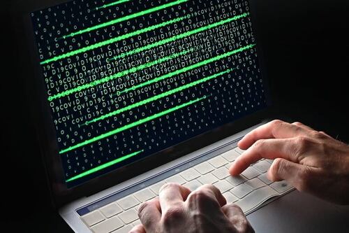È guerra di hacker tra Cina e Russia. Violati i codici di sicurezza di Mosca