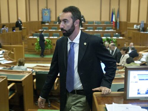 Barillari rilancia su Eriksen, ecco tutte le sparate no vax dell'ex grillino