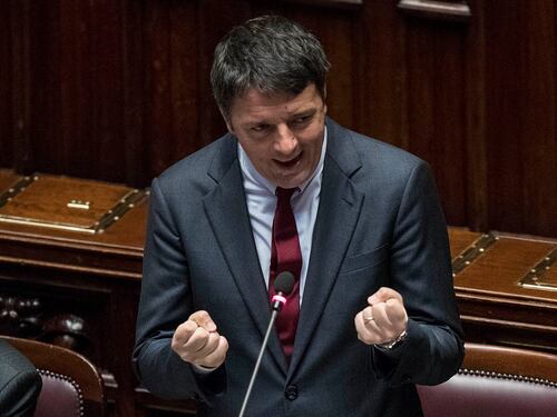 Renzi contro Brunetta, alla Camera scontro senza esclusione di colpi