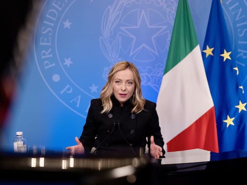 Mes. Giorgia Meloni incastra il Pd: "Perché non lo ha ratificato"