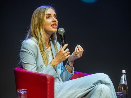 Ballando con le Stelle, Chiara Ferragni rinuncia e dà forfait. Carlucci: “Non se l’è sentita”